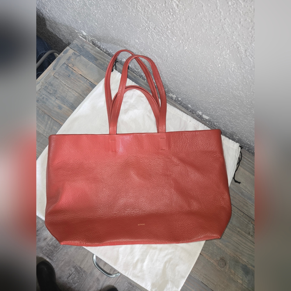 Cuyana Classic Easy Tote - Picture 2 of 16